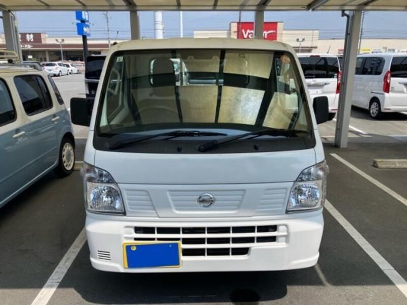 NISSAN NT100 CLIPPER