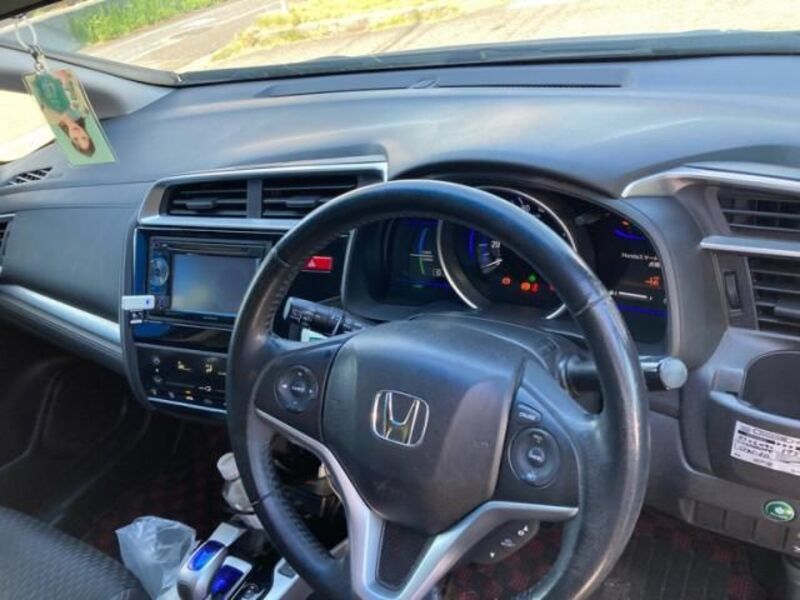 FIT HYBRID