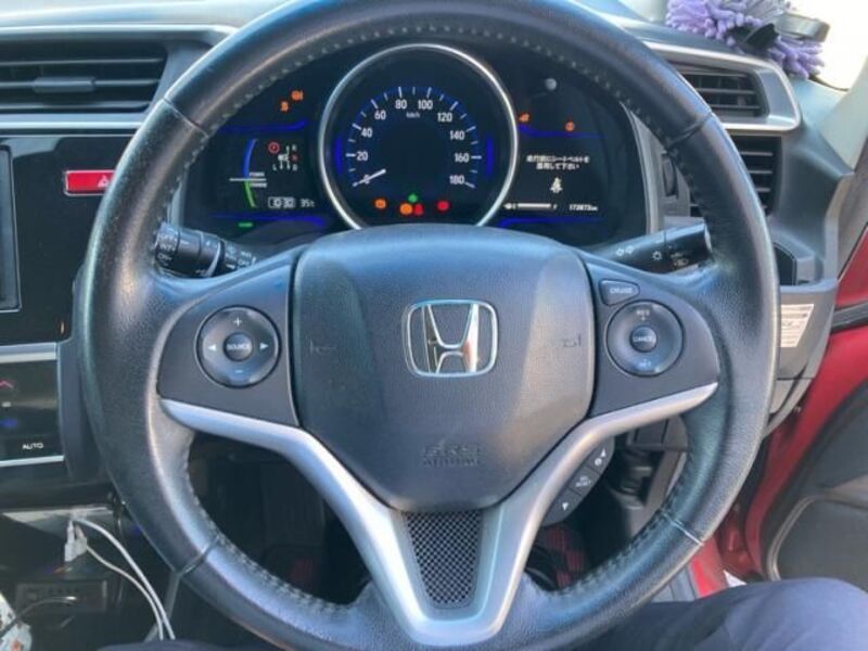 FIT HYBRID