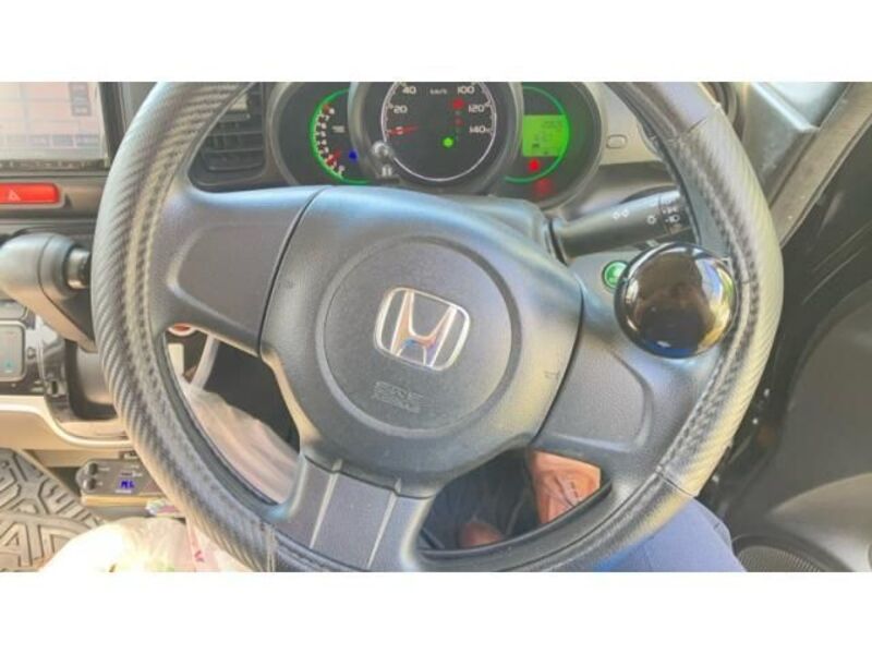 N BOX