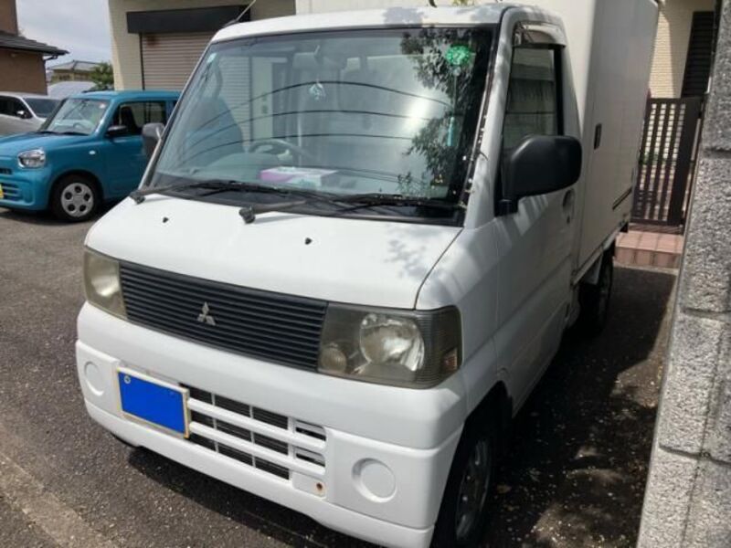 MINICAB TRUCK