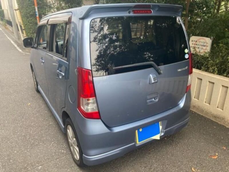 WAGON R