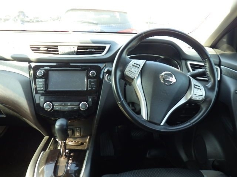 X-TRAIL