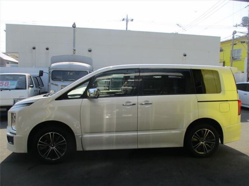 DELICA D5