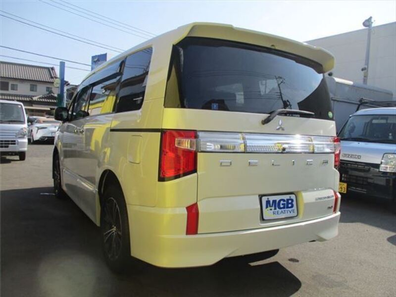 DELICA D5