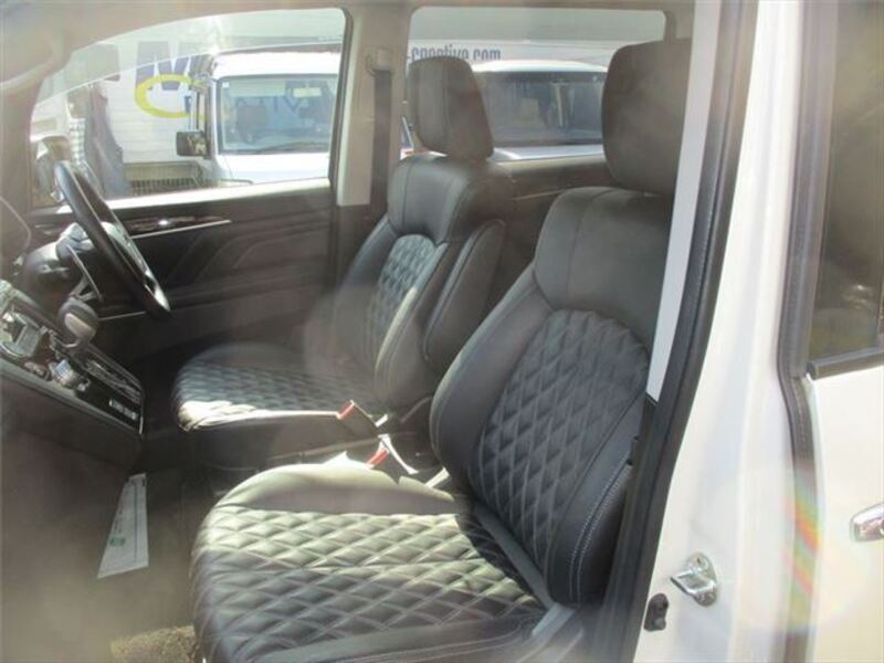 DELICA D5