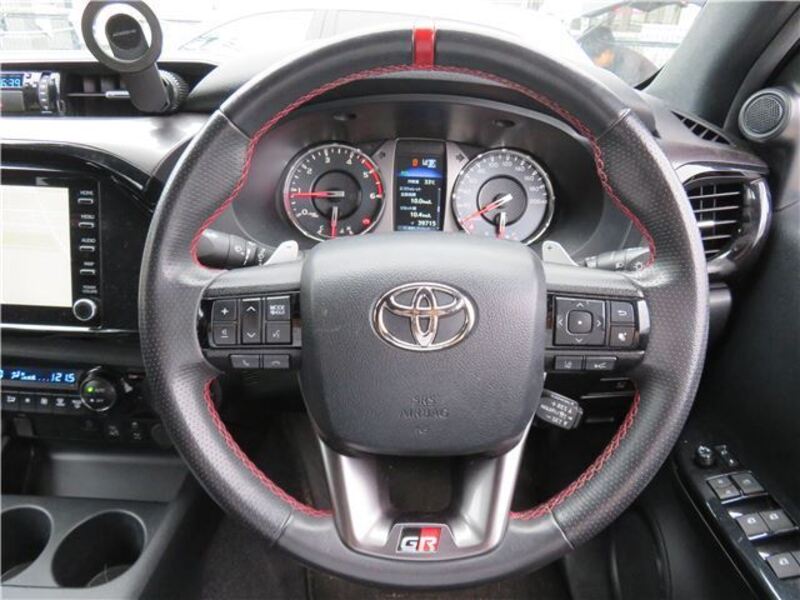 HILUX