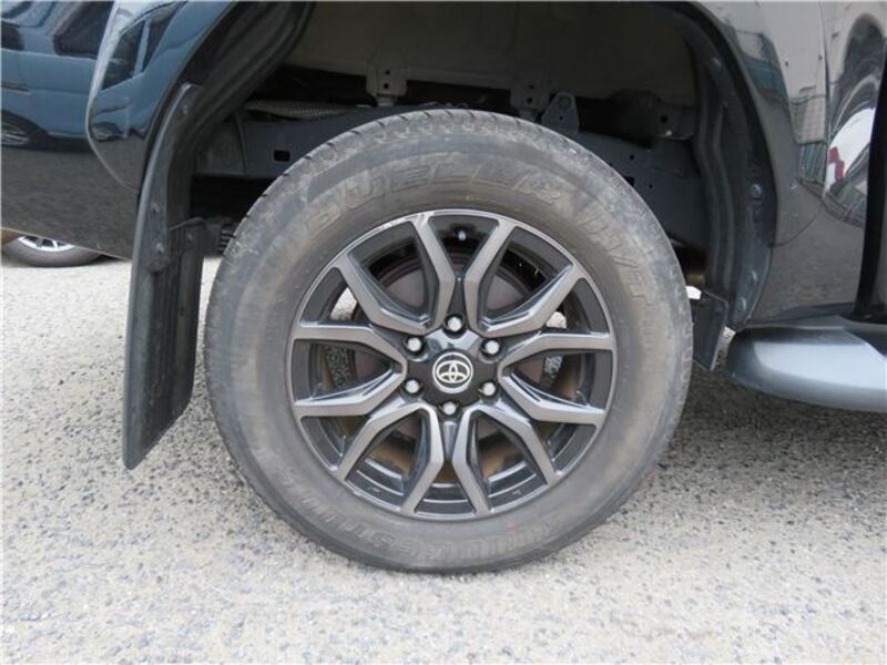 HILUX