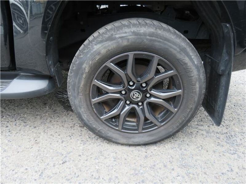 HILUX