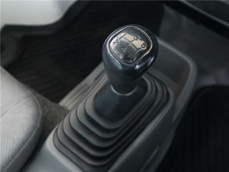 CLIPPER TRUCK