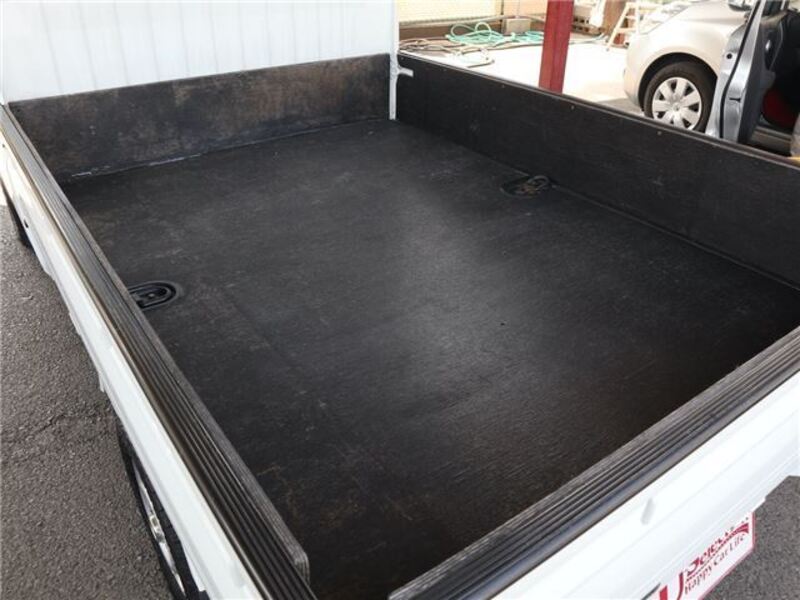 CLIPPER TRUCK