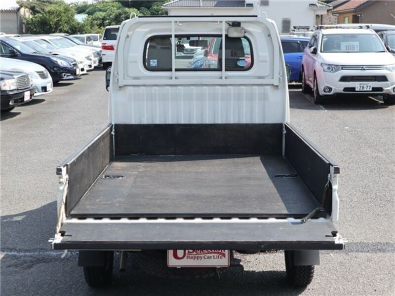 CLIPPER TRUCK