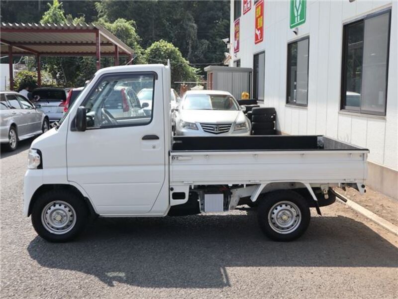 CLIPPER TRUCK