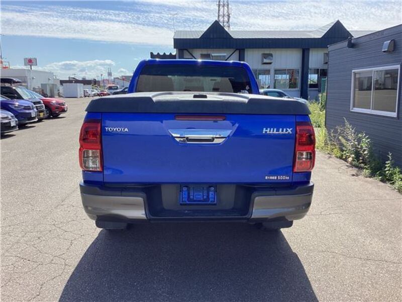 HILUX