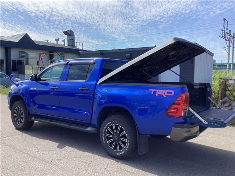 HILUX
