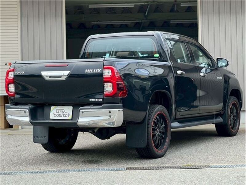 HILUX