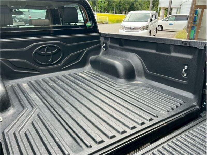 HILUX