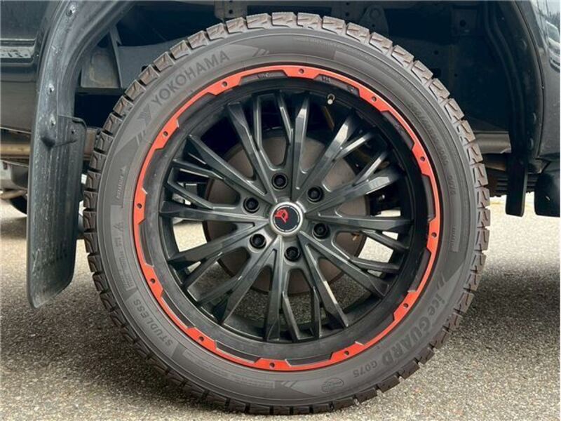HILUX