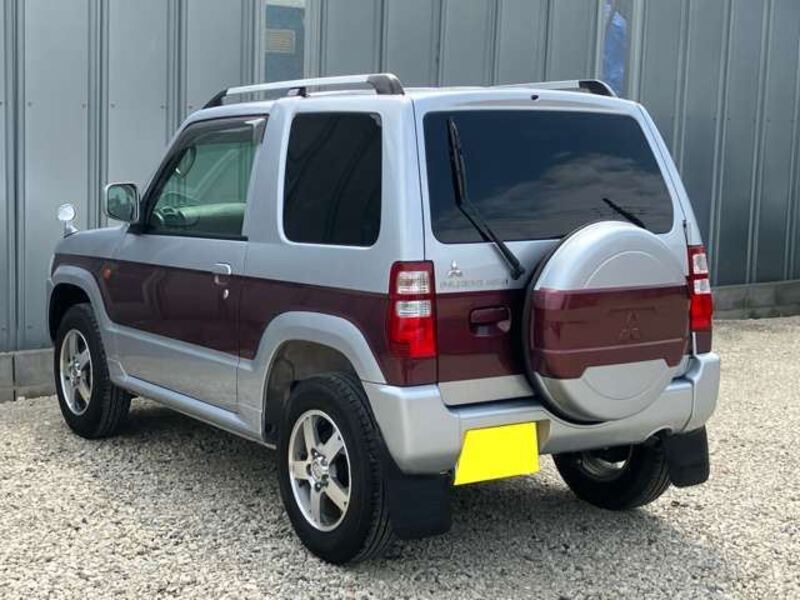 PAJERO MINI