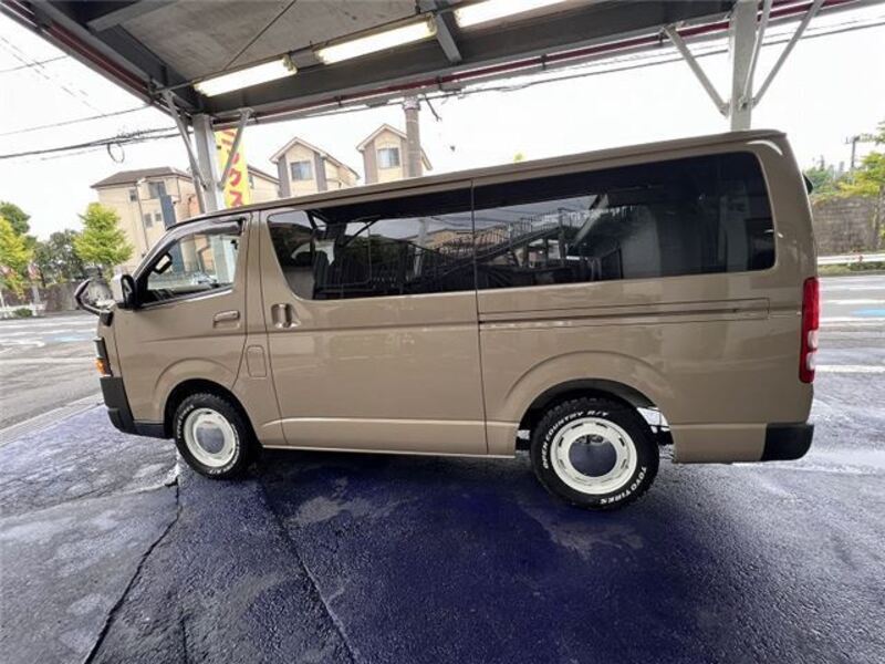 HIACE VAN