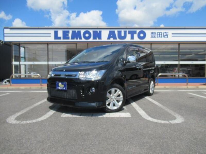 MITSUBISHI DELICA