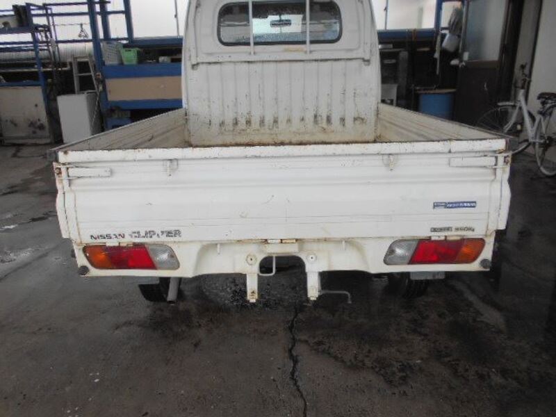 CLIPPER TRUCK