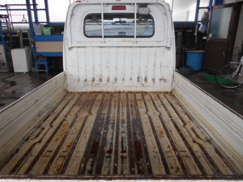 CLIPPER TRUCK