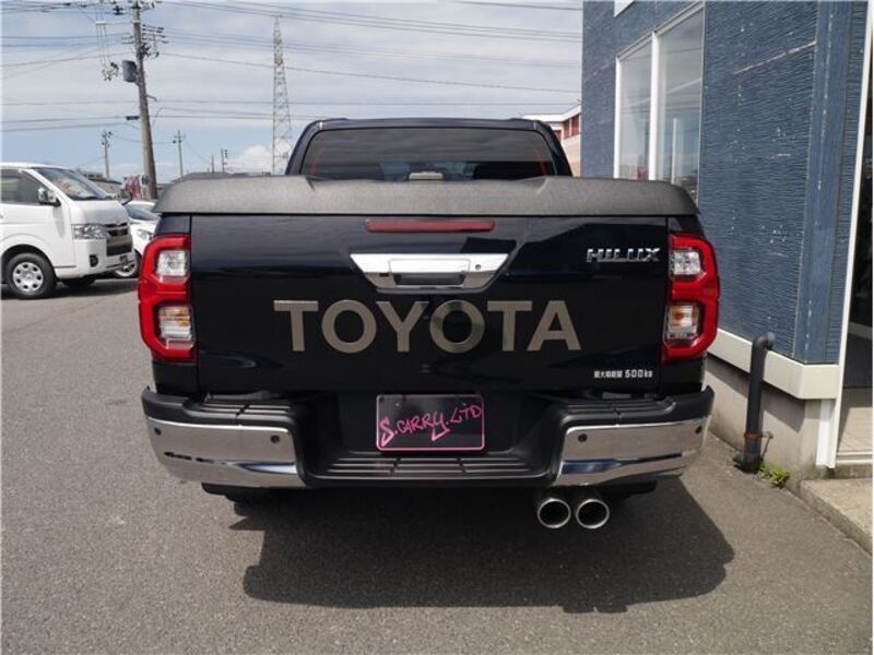 HILUX