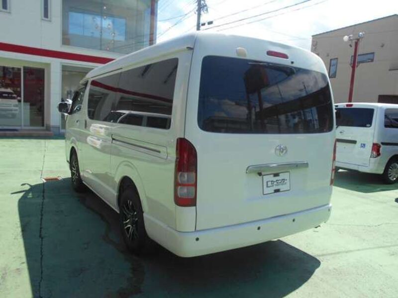 HIACE