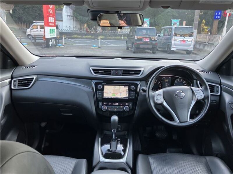 X-TRAIL