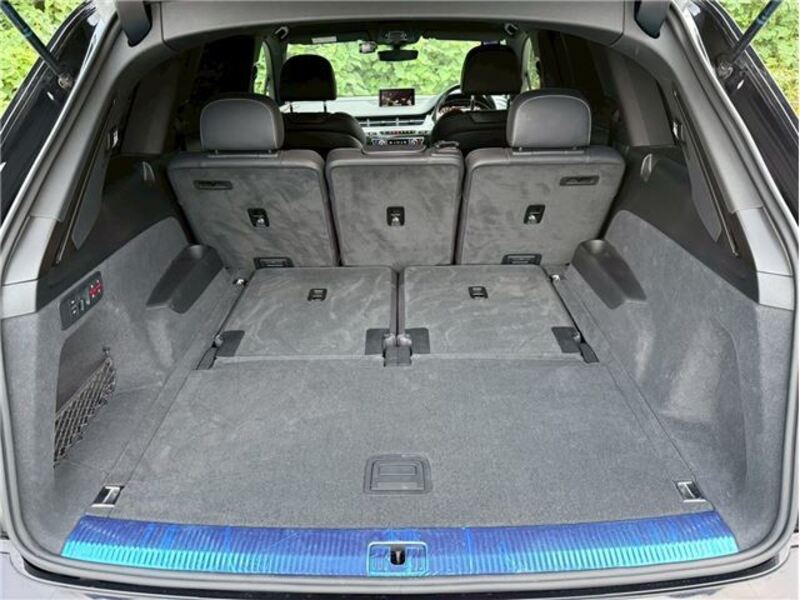 Q7