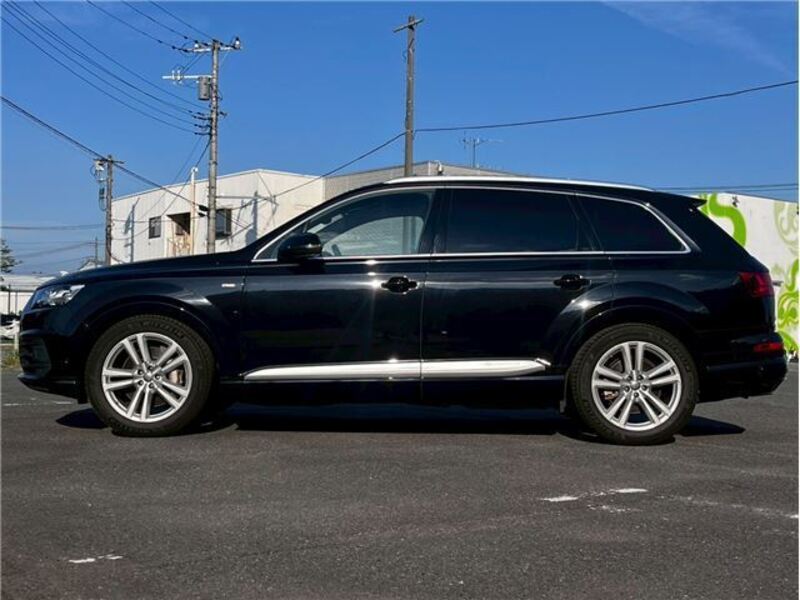 Q7