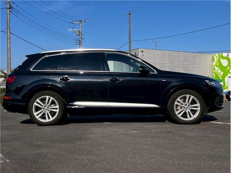 Q7