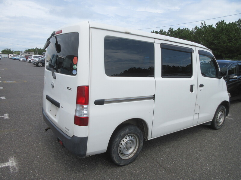 TOWN ACE VAN