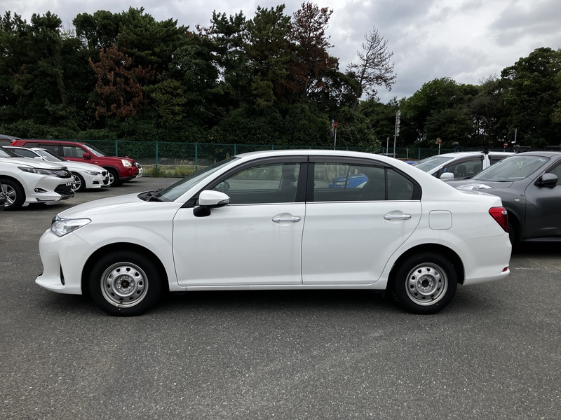 COROLLA AXIO