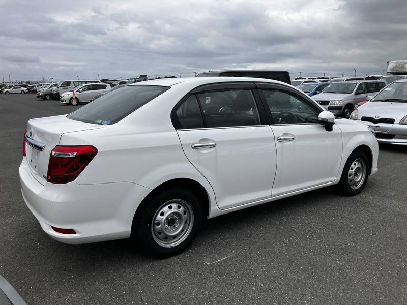 COROLLA AXIO