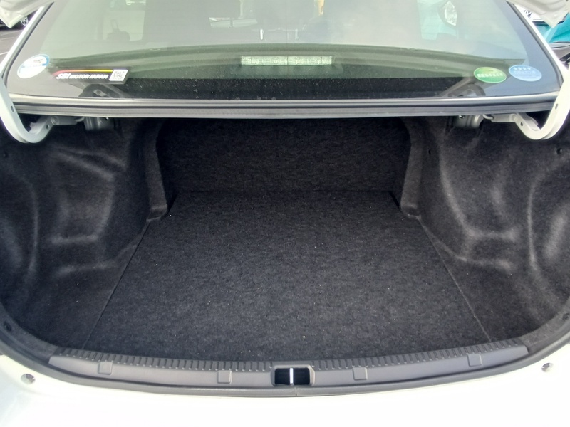 COROLLA AXIO