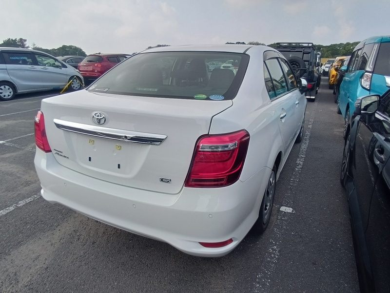 COROLLA AXIO