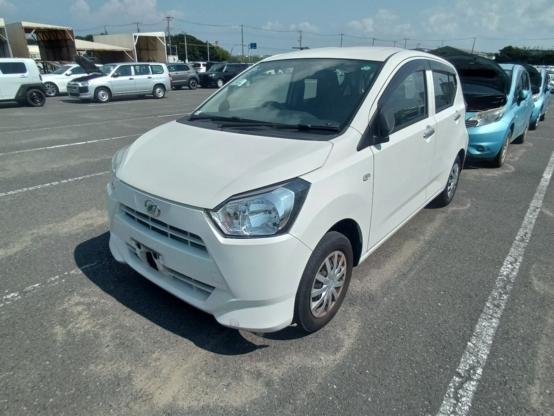 DAIHATSU Mira Es