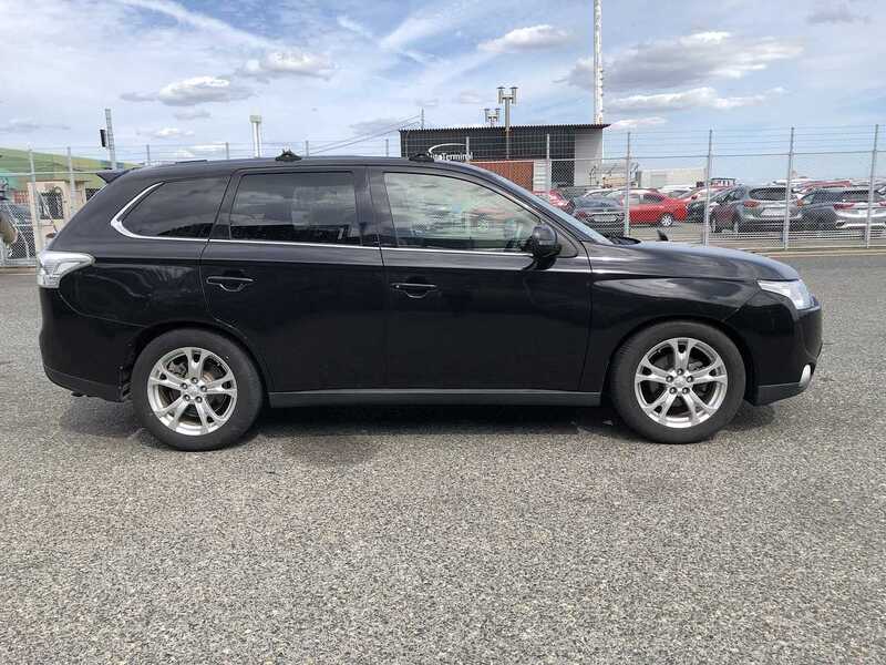 OUTLANDER