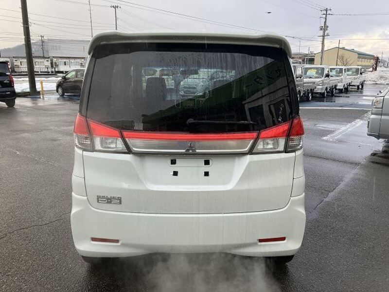 DELICA D2