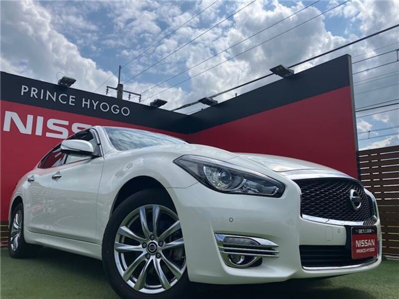 NISSAN FUGA