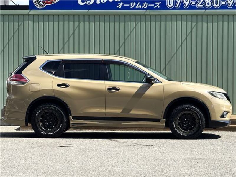 X-TRAIL