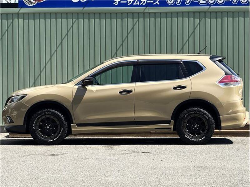 X-TRAIL