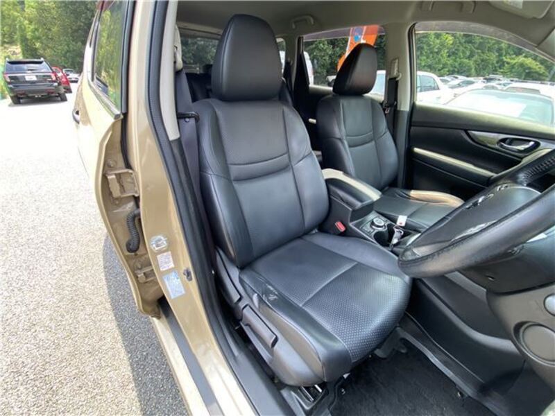 X-TRAIL