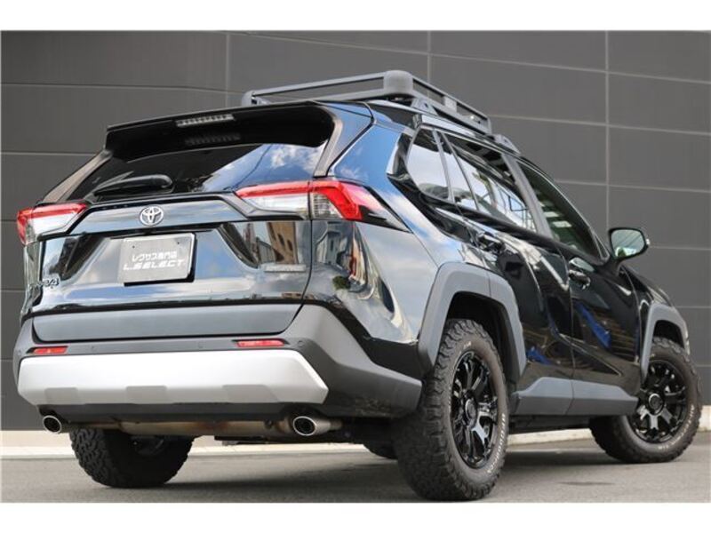 RAV4