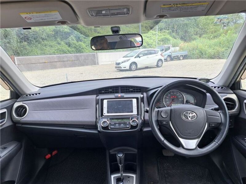 COROLLA AXIO