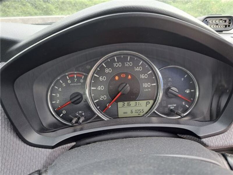 COROLLA AXIO
