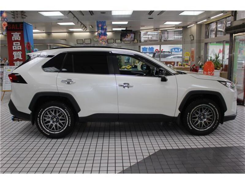 RAV4