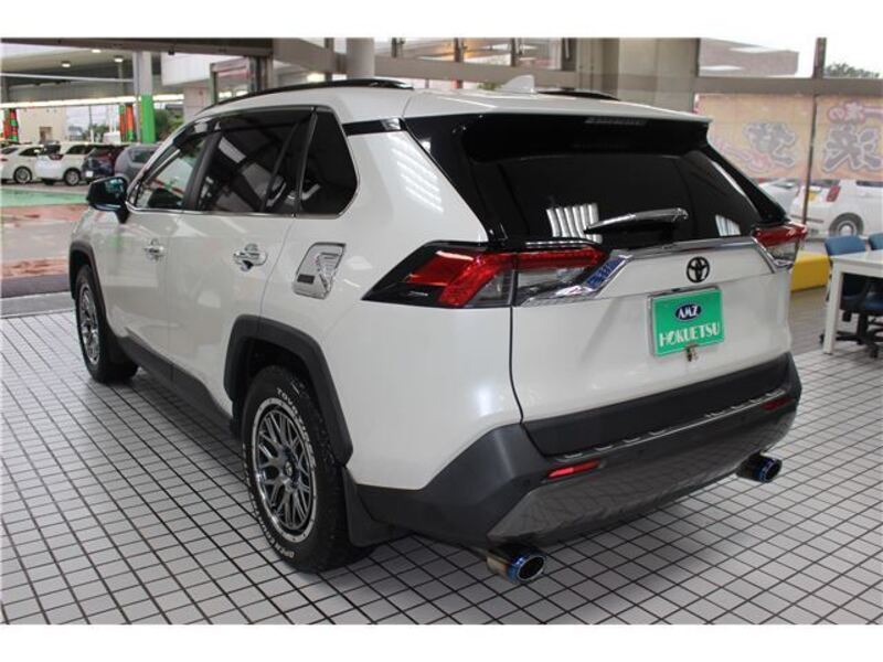 RAV4